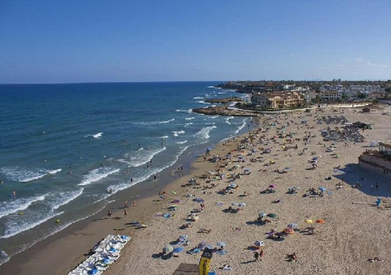 Torrevieja, La Torreta Ground Floor Apartment With Large Private Patio Garden Dış mekan fotoğraf